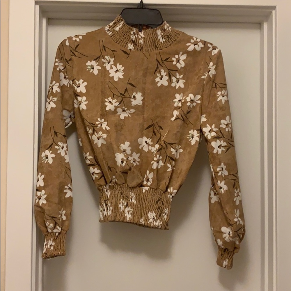 Creme/Tan Stand Collar Floral Crop Blouse - Picture 8 of 8